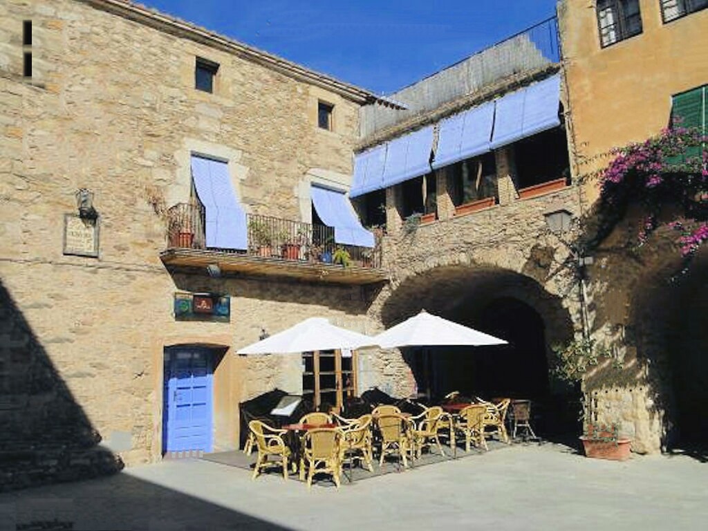 Peratallada: A Journey Back to the Middle Ages on Holiday at the Costa Brava