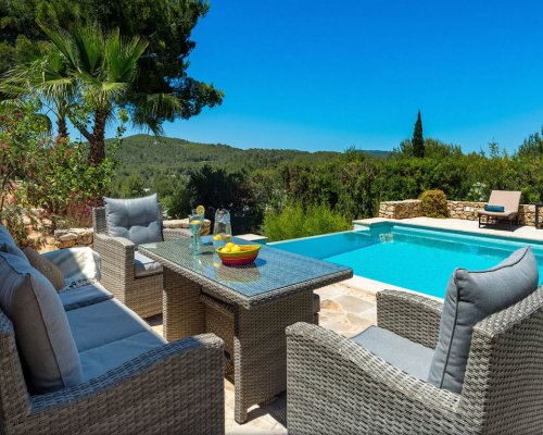 Ferienhaus auf Ibiza privater Pool