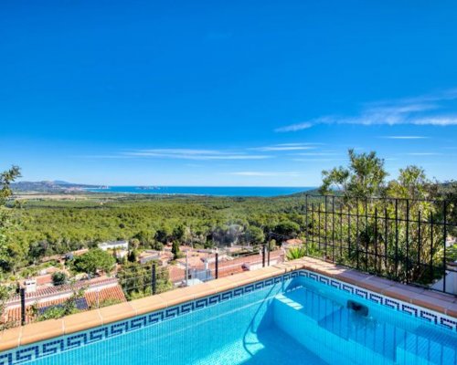 Ferienvilla Costa Brava mit Pool mieten