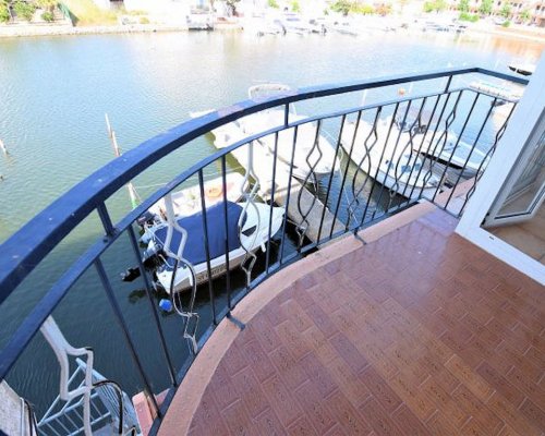 Apartment in Empuriabrava am Kanal zu vermieten