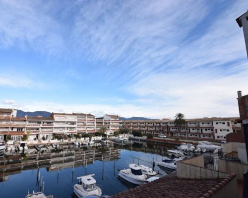 Ferienwohnung im Zentrum von Empuriabrava mieten