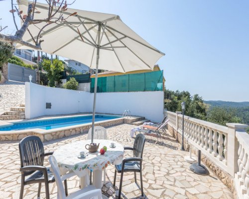 Spanien Ferienhaus Costa Brava mit 2 Wohnungen